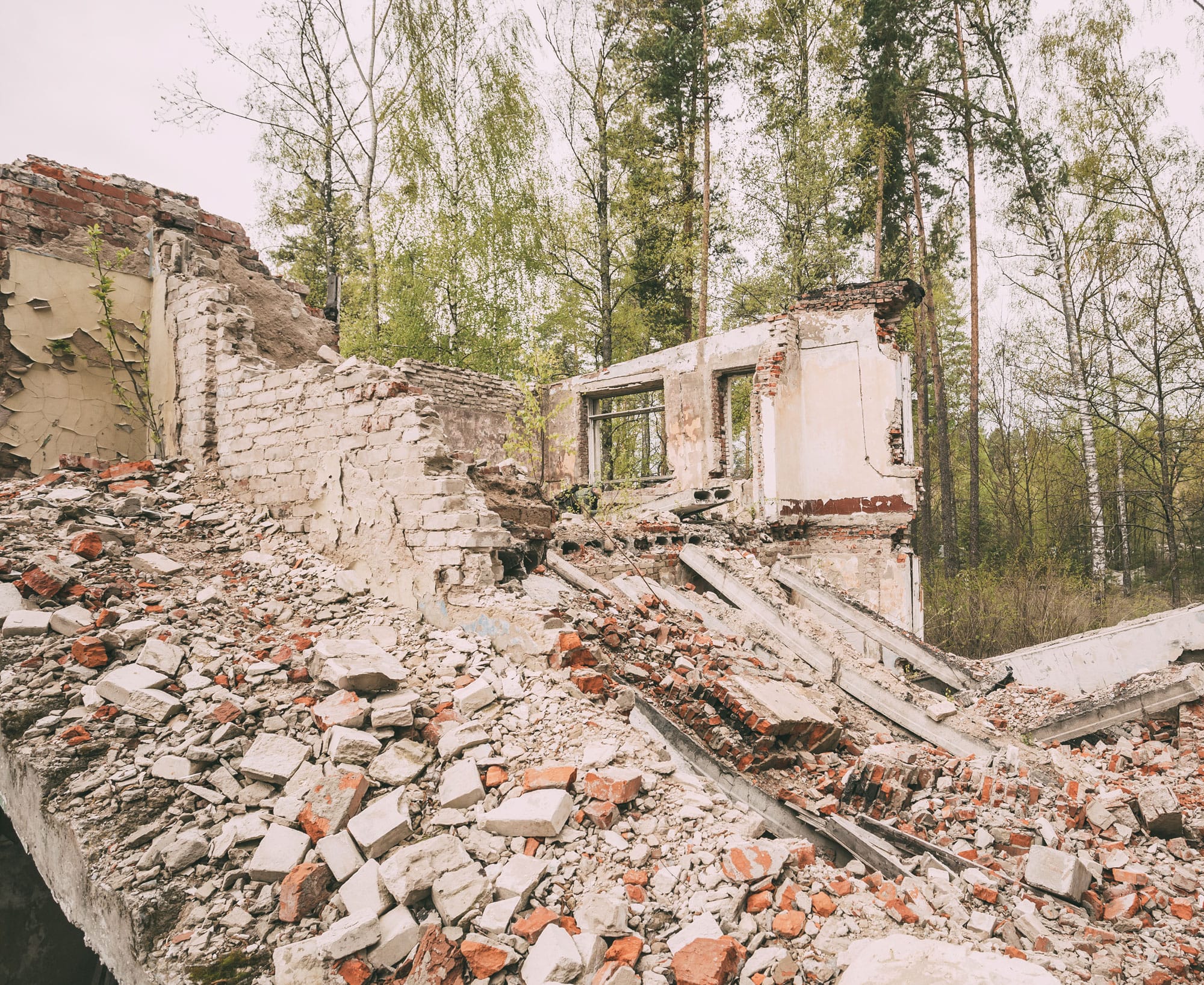 destruction-buildings-min