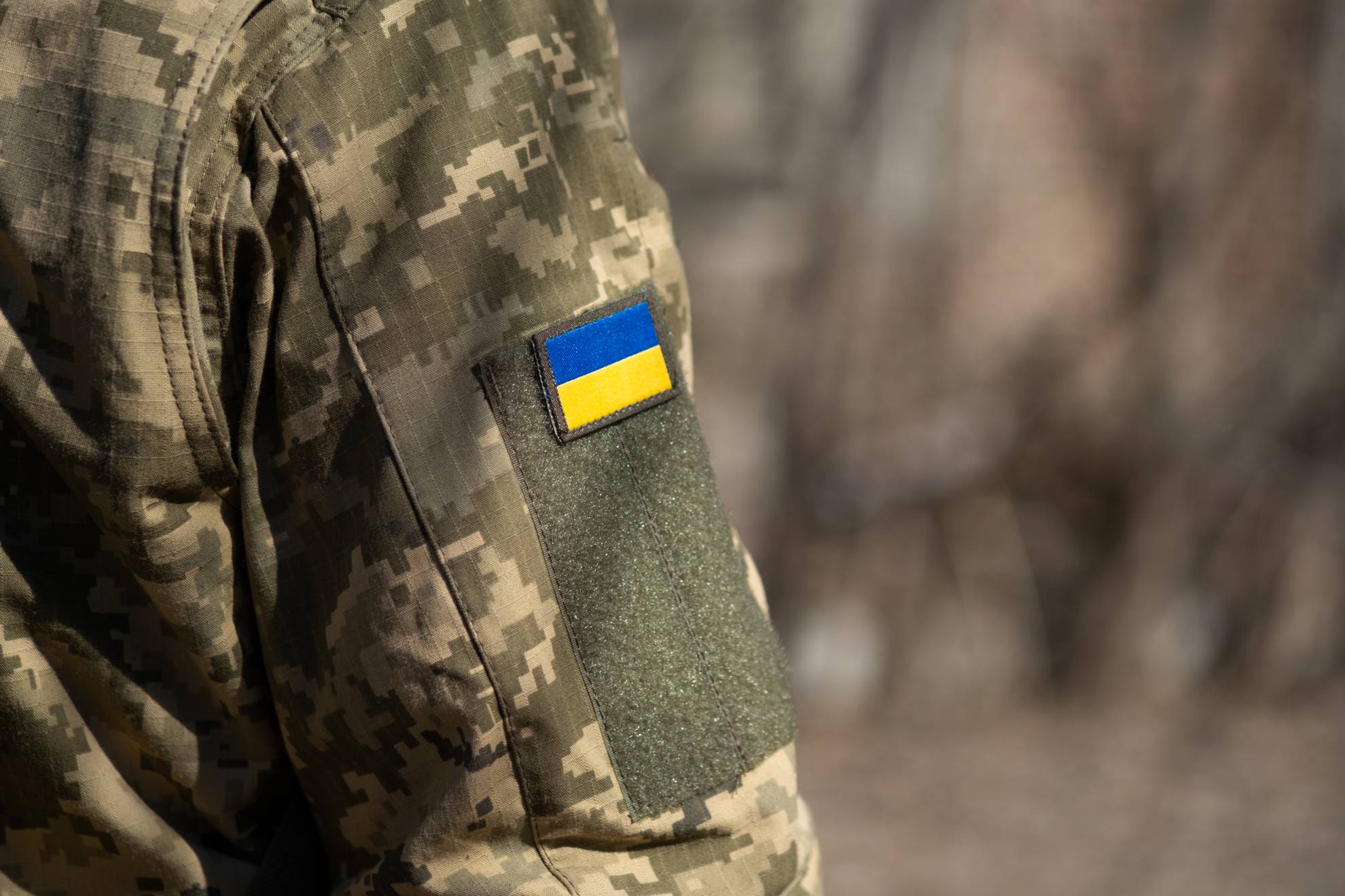 ukrainian-flag-on-a-military-uniform-war-soldier-2022-03-29-23-37-15-utc (1)